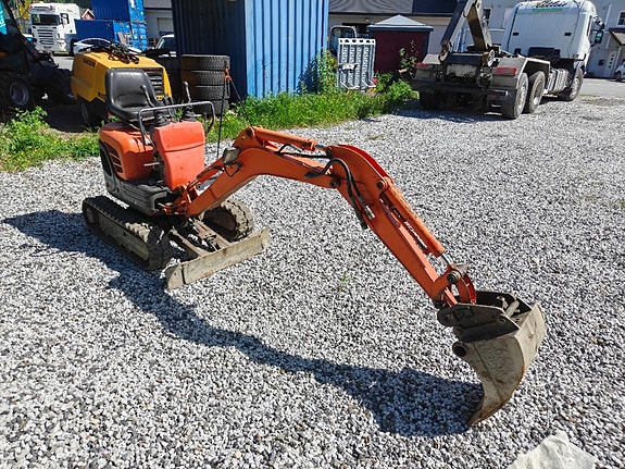 Kubota U10 2 of 5