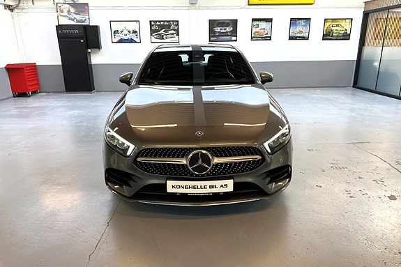 Mercedes-Benz A180 8 of 30