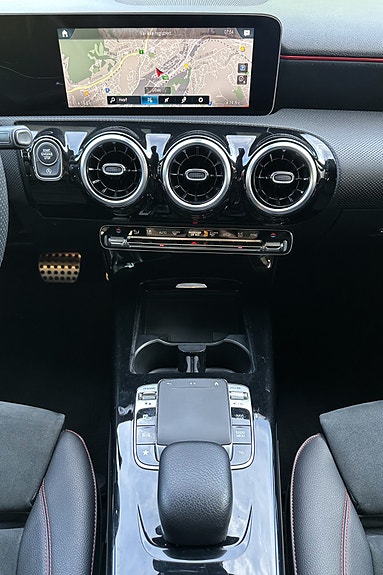 Mercedes-Benz A180 22 of 30