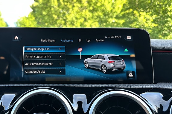 Mercedes-Benz A180 25 of 30