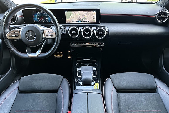 Mercedes-Benz A180 12 of 30