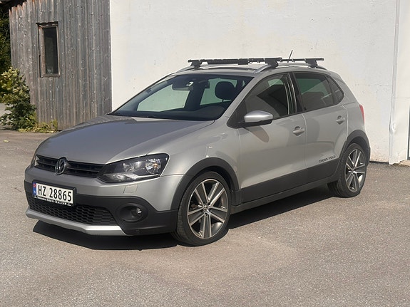 Volkswagen Polo Cross 2 of 5