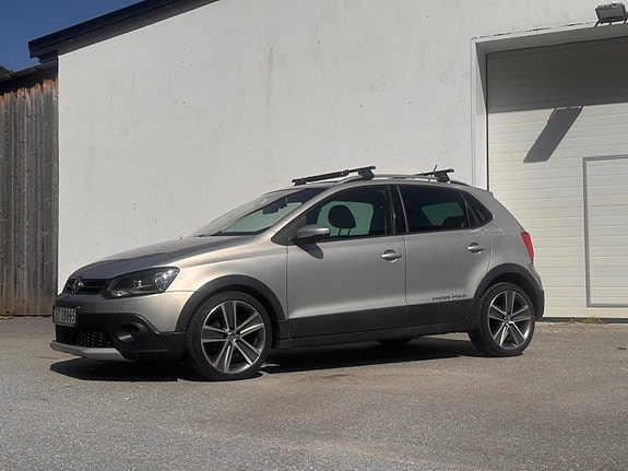 Volkswagen Polo Cross 3 of 5