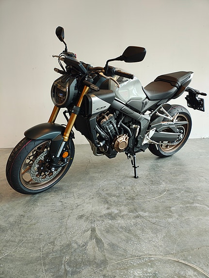 Honda CB650R MED E-Clutch! ** SPAR HELE 13.000 KR PÅ OVERLIGGER!! ** 4 of 5