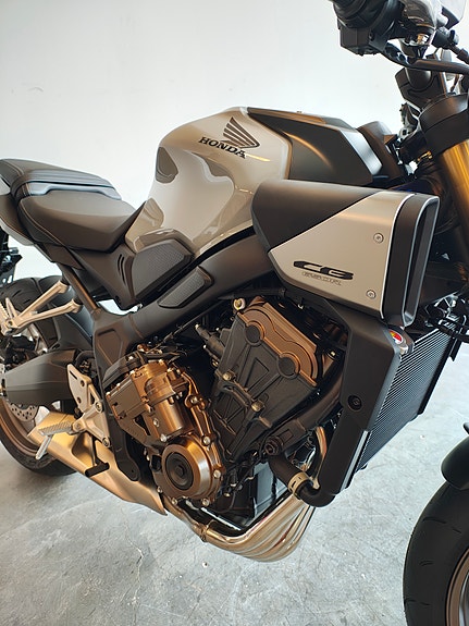 Honda CB650R MED E-Clutch! ** SPAR HELE 13.000 KR PÅ OVERLIGGER!! ** 2 of 5