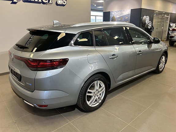 Renault Megane 3 of 5