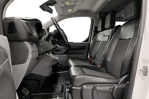 Opel Vivaro 5 of 5