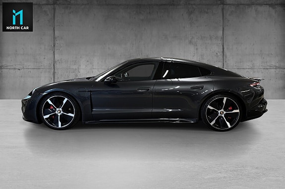 Porsche Taycan 8 of 30
