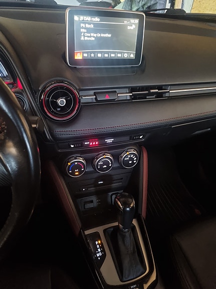 Mazda CX-3 2 of 5