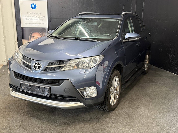 Toyota RAV4 4 of 5