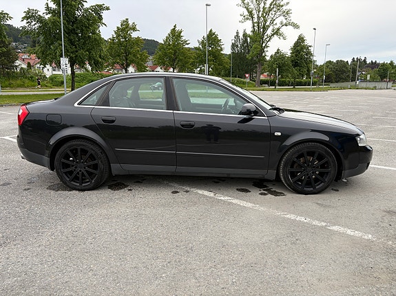 Audi A4 3 of 21