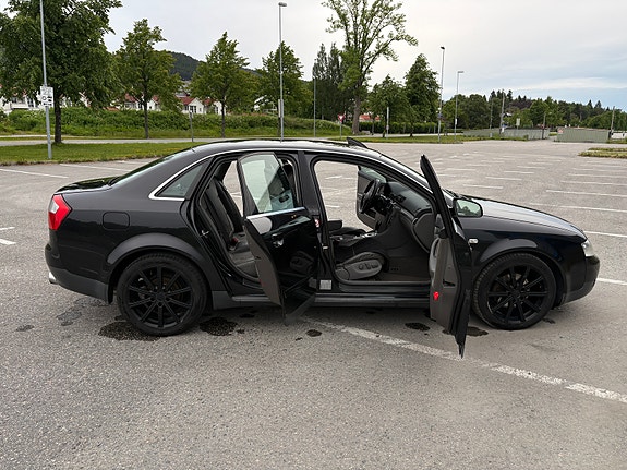 Audi A4 14 of 21