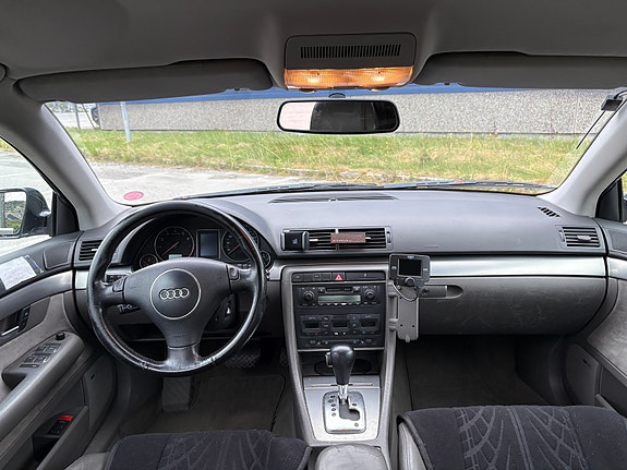 Audi A4 6 of 21