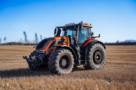 Valtra S416 2024, kr 2 689 000,-
