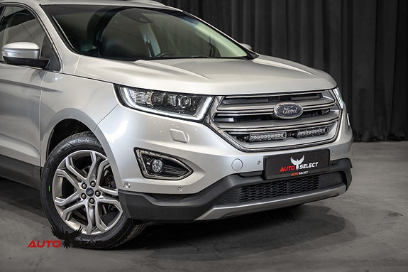 Ford Edge 2 of 5