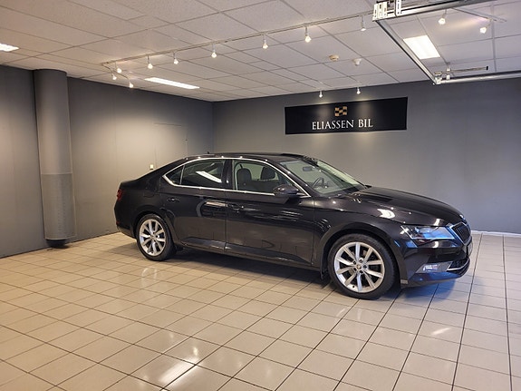 Skoda Superb 3 of 5