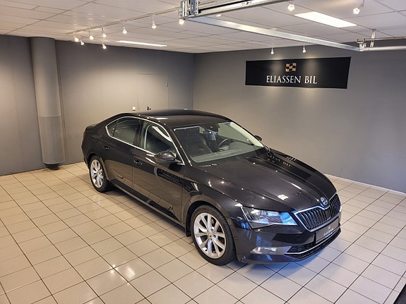 Skoda Superb 2 of 5