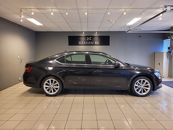 Skoda Superb 4 of 5