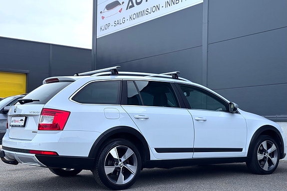 Skoda Octavia Scout 4 of 5