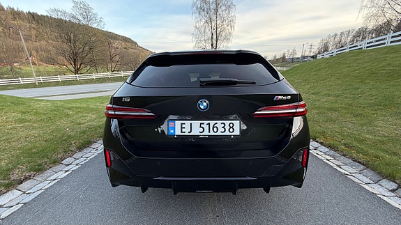 BMW i5 5 of 5