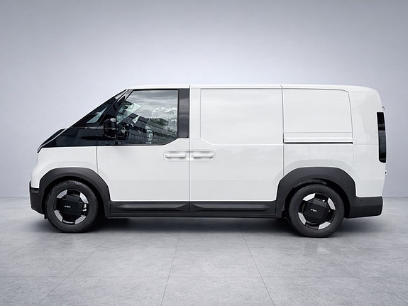 Kia PV5 8 of 25