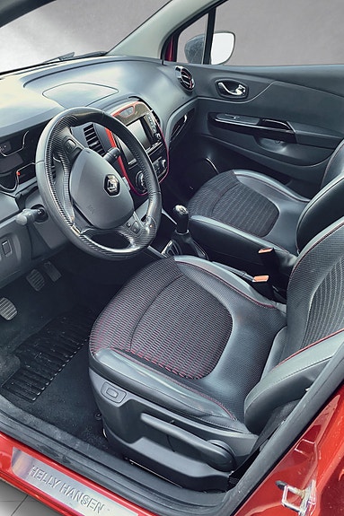 Renault Captur 5 of 5