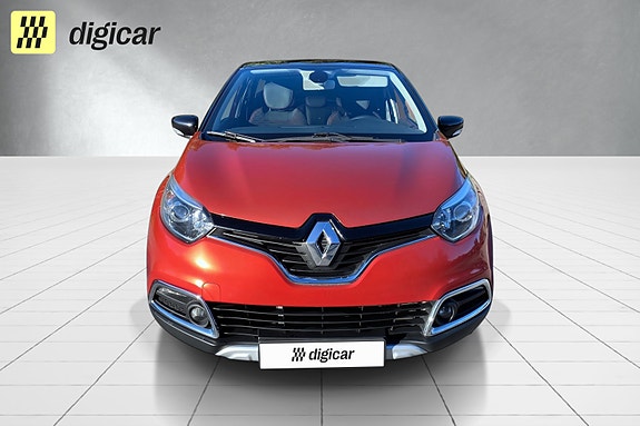 Renault Captur 2 of 5