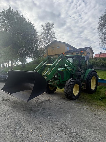 John Deere 6320 se 3 of 5