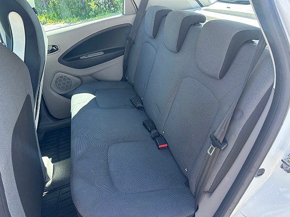 Renault Zoe 14 of 15