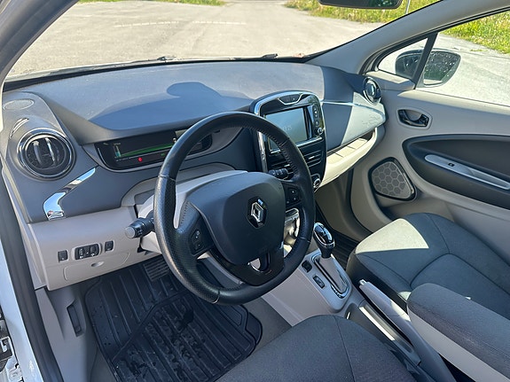 Renault Zoe 12 of 15
