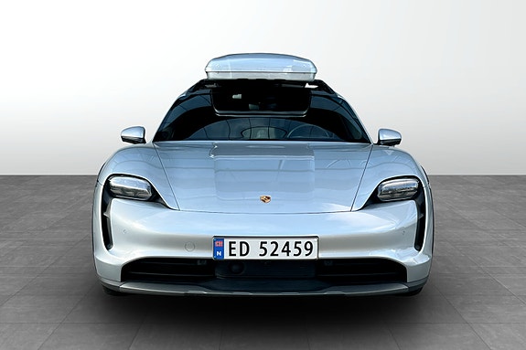 Porsche Taycan Cross Turismo 3 of 5