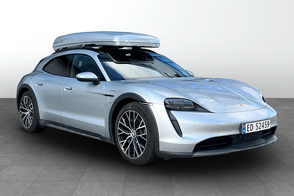 Porsche Taycan Cross Turismo 4 of 5
