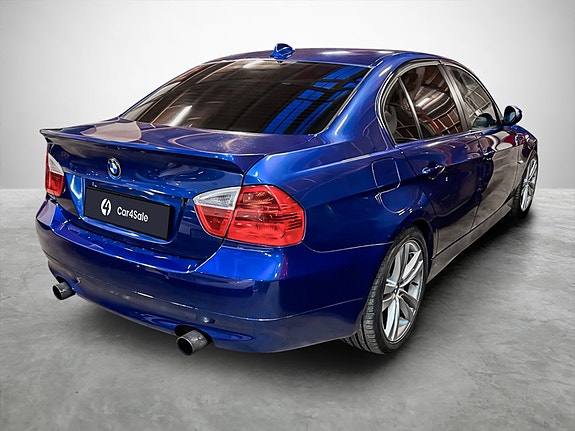 BMW 335i 3 of 14