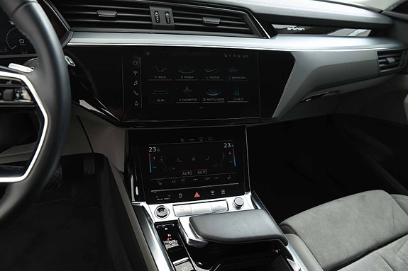 Audi e-tron 18 of 26