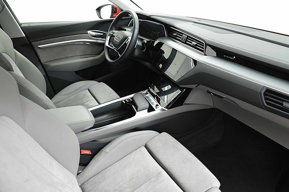 Audi e-tron 21 of 26