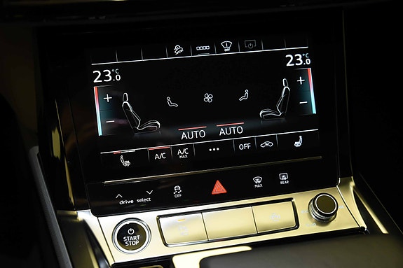 Audi e-tron 19 of 26