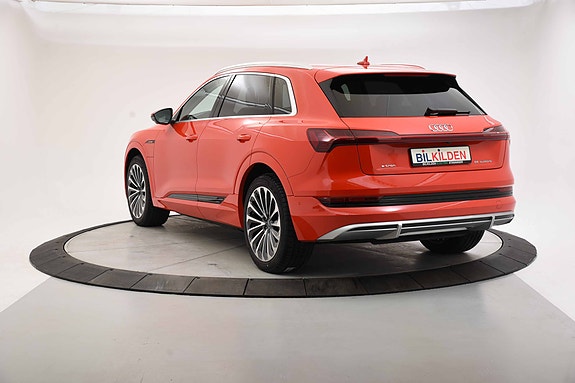 Audi e-tron 5 of 26