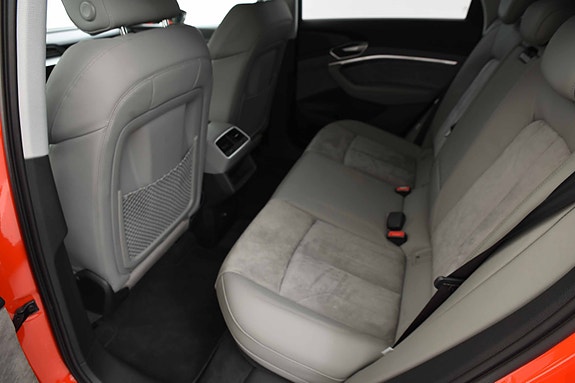 Audi e-tron 25 of 26