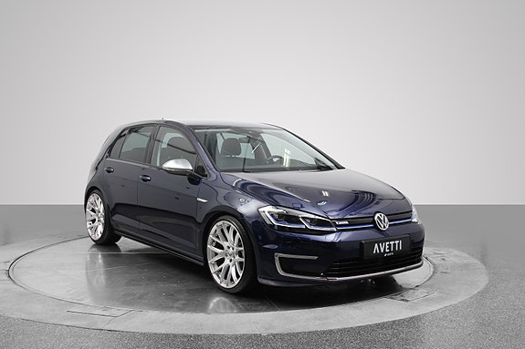 Volkswagen e-Golf VII 5 of 5