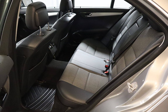 Mercedes-Benz C220 d 5 of 30