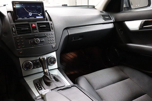 Mercedes-Benz C220 d 22 of 30