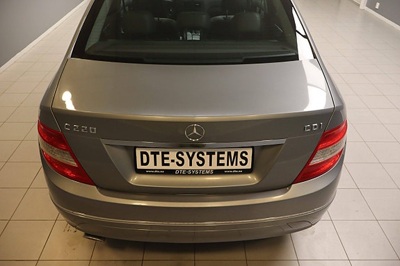 Mercedes-Benz C220 d 10 of 30