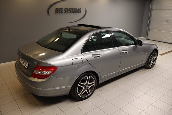 Mercedes-Benz C220 d 2 of 30