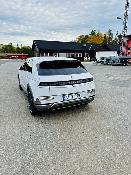 Hyundai Ioniq 5 3 of 21