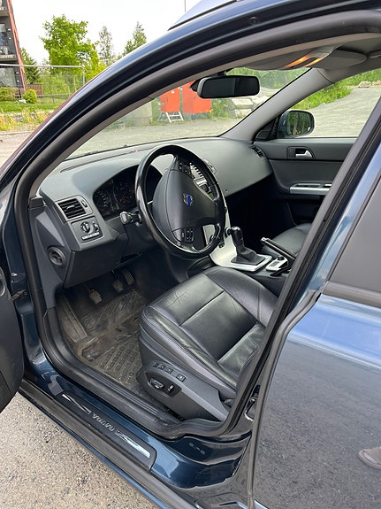 Volvo V50 7 of 18