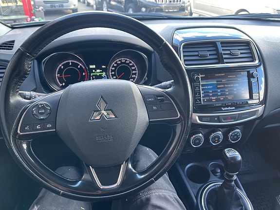 Mitsubishi ASX 10 of 30