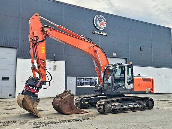 Hitachi ZX210LC-3, 2011 mod, kun 6100 timer, rototilt, 2 skuffer og sentralsmøring, ny sertifisering og service 2 of 5
