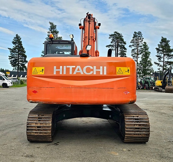 Hitachi ZX210LC-3, 2011 mod, kun 6100 timer, rototilt, 2 skuffer og sentralsmøring, ny sertifisering og service 5 of 5