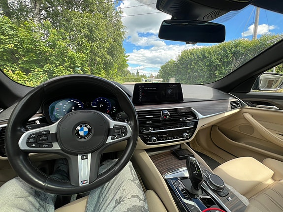 BMW 530e 6 of 10