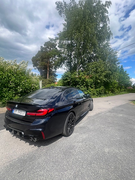BMW 530e 2 of 10